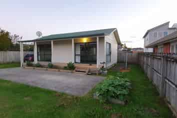 A/10 Daniel Avenue, Mangere