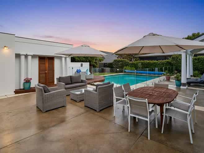 25 Cheviot Road, Eastbourne