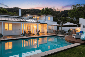 25 Cheviot Road, Lowry Bay, Eastbourne
