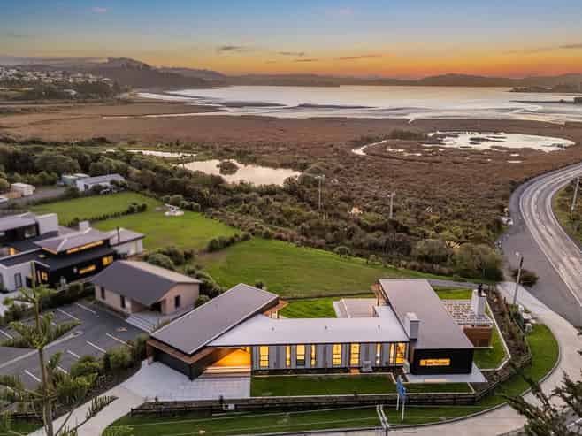 43 Paekakariki Hill Road, Pauatahanui