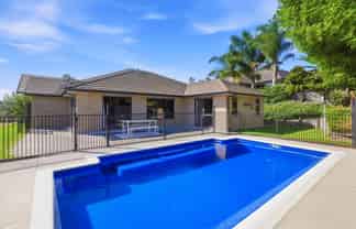 14 Caldera Crescent, Pyes Pa