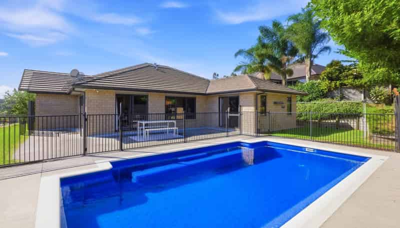 14 Caldera Crescent, Pyes Pa