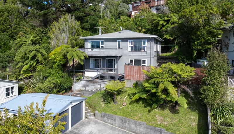 171 Miromiro Road, Normandale