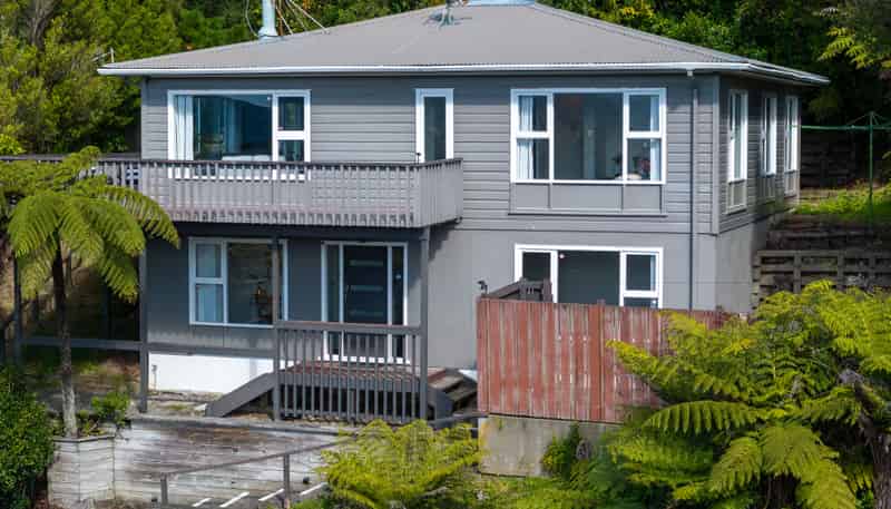 171 Miromiro Road, Normandale