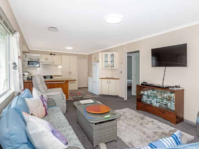 6/690 Gladstone Road, Te Hapara