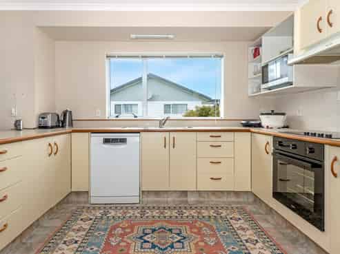 6/690 Gladstone Road, Te Hapara