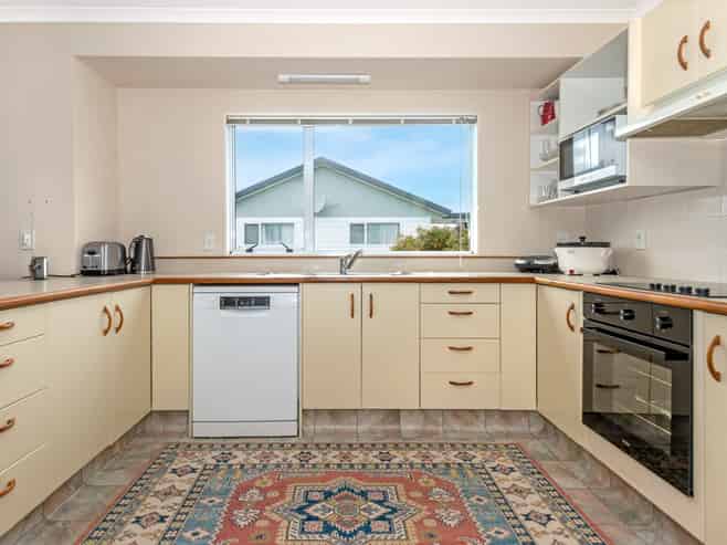 6/690 Gladstone Road, Te Hapara