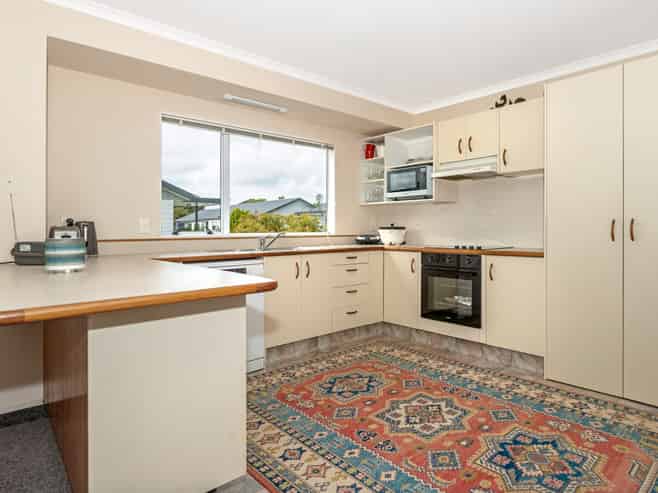 6/690 Gladstone Road, Te Hapara