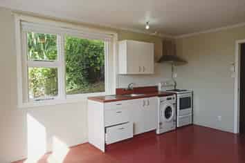 130 Gladstone Road - Flat, North Dunedin