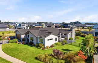 6 Tuhua Close, Wharewaka