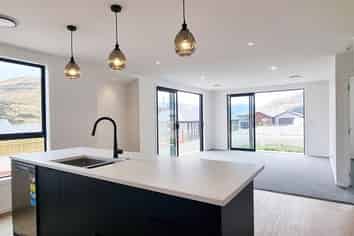 6 Crop Street, Queenstown