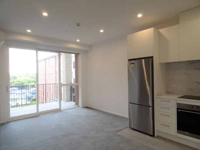 208/1C Soljak Place, Mount Albert