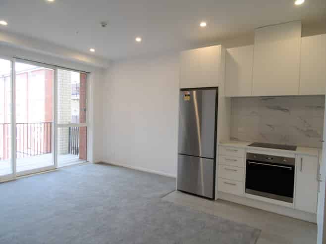 208/1C Soljak Place, Mount Albert