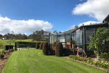 A/1832 East Coast Road, Stillwater