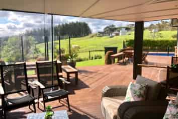 A/1832 East Coast Road, Stillwater