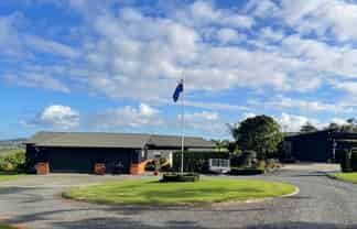 A/1832 East Coast Road, Stillwater