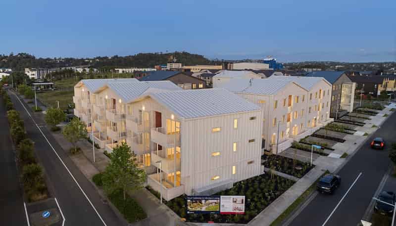 6/8 Glidepath Road, Hobsonville