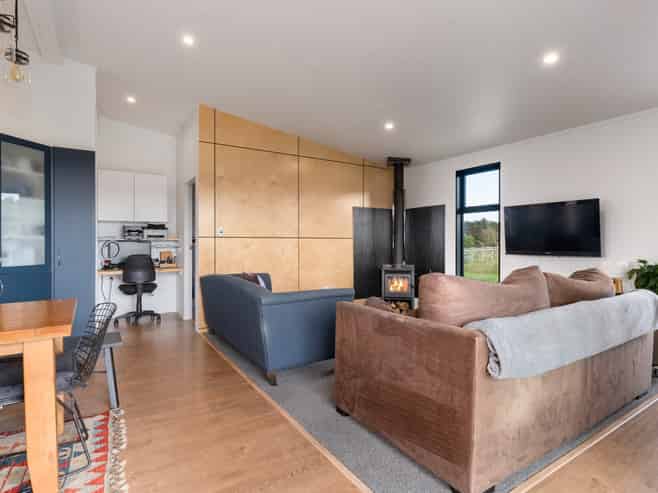 158 Haringa Road, Carterton