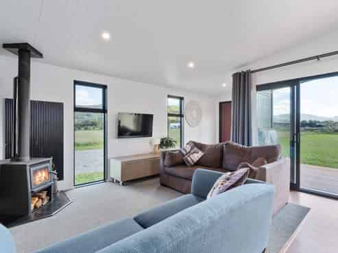 158 Haringa Road, Carterton
