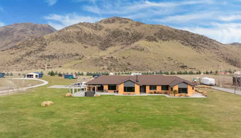 10 Hardacre Place, Omarama