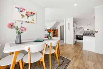 14/61A Birkdale Road, Birkdale