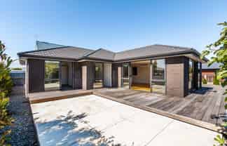 6a West Place, Greenmeadows