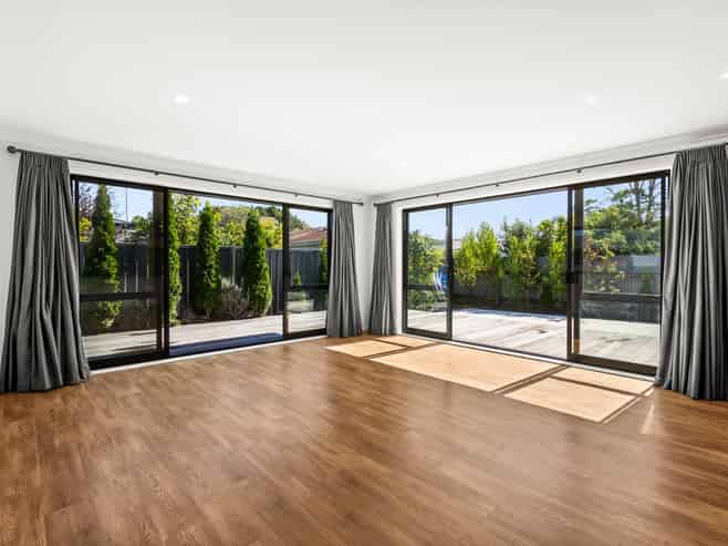 6a West Place, Greenmeadows