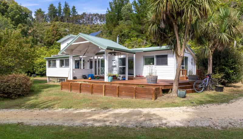 217 Harvey Road, Marahau