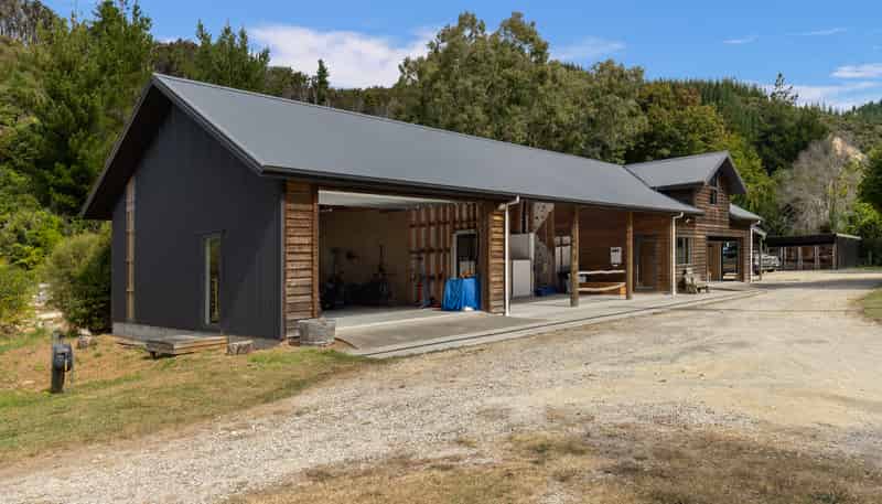 217 Harvey Road, Marahau