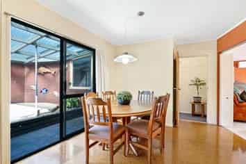 10 Iles Road, Lynmore