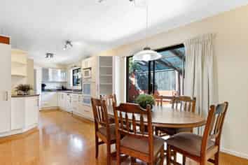 10 Iles Road, Lynmore