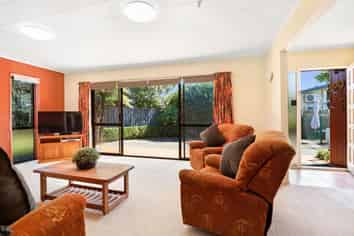 10 Iles Road, Lynmore