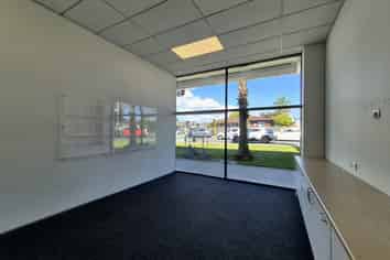 High-profile corner site with quality fitout