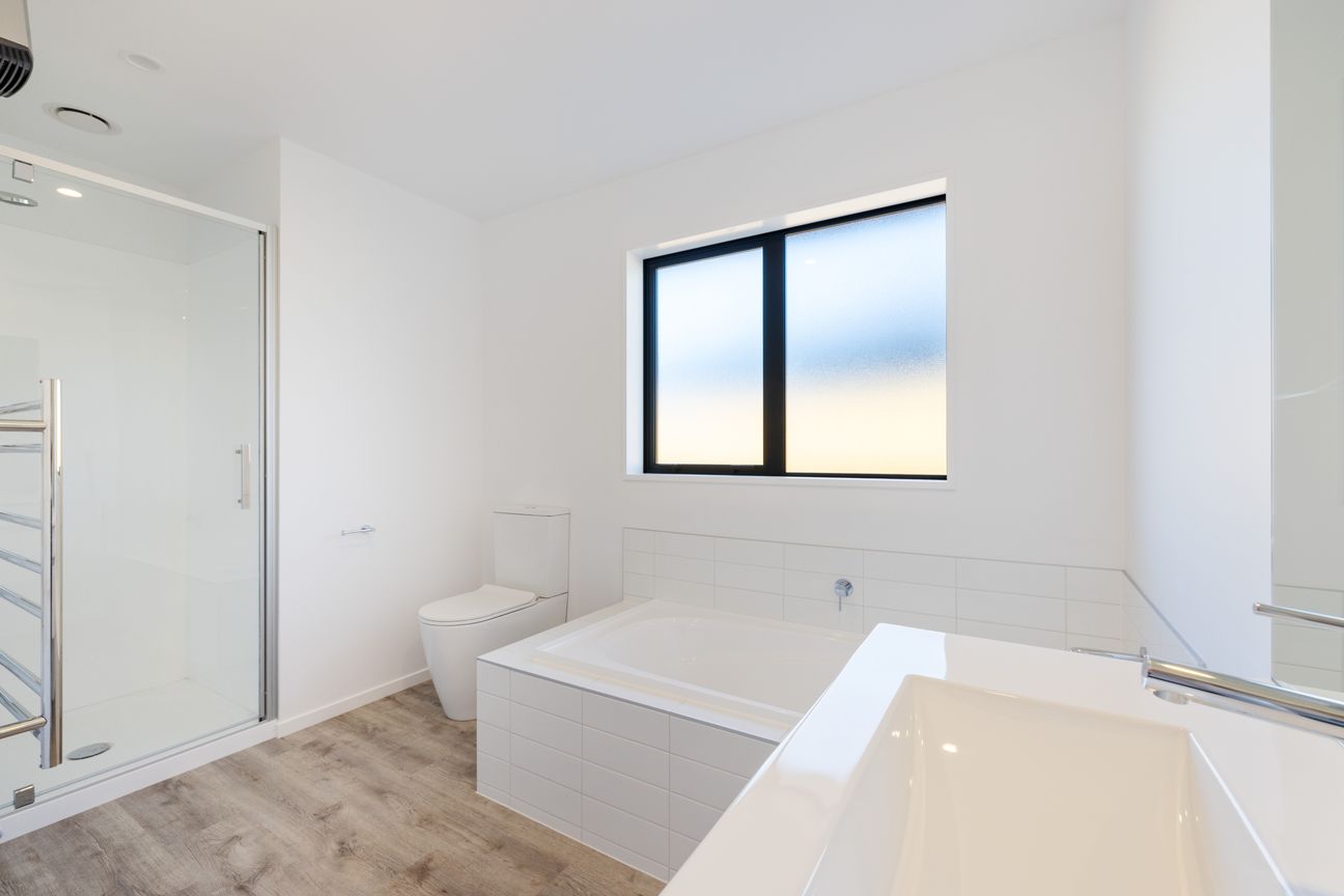 Seriously For Sale - Investors Take Note - Więcej