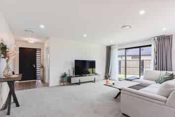 11 Cleaver Street, Woodend