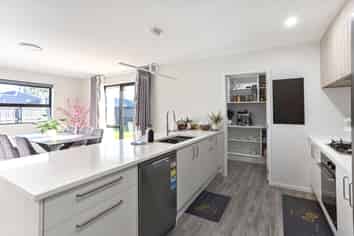 11 Cleaver Street, Woodend