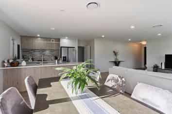 11 Cleaver Street, Woodend