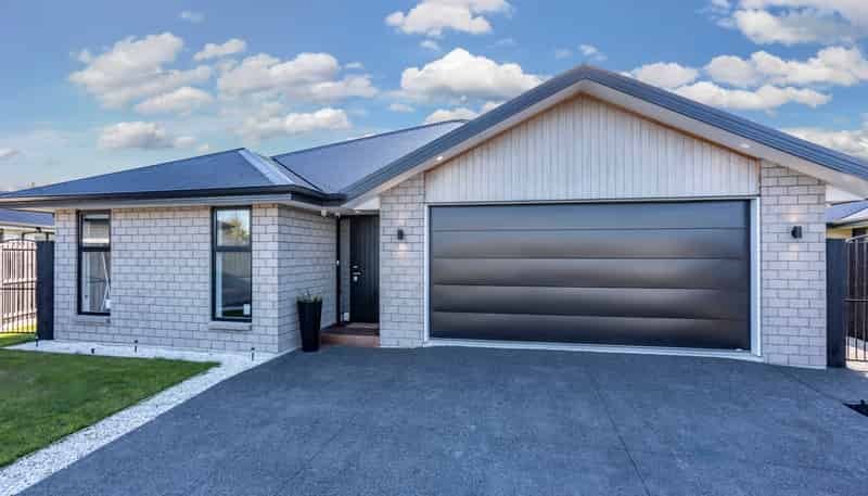 11 Cleaver Street, Woodend