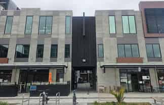 Contemporary Office Space in Lichfield Courtyard