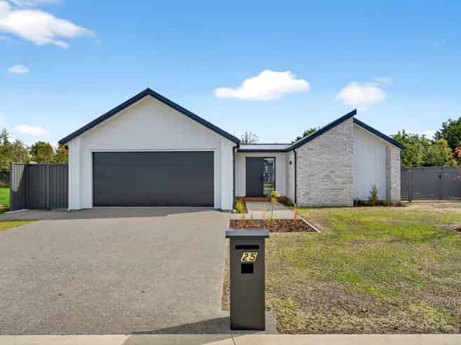 25 Sir Bob Charles Drive, Masterton