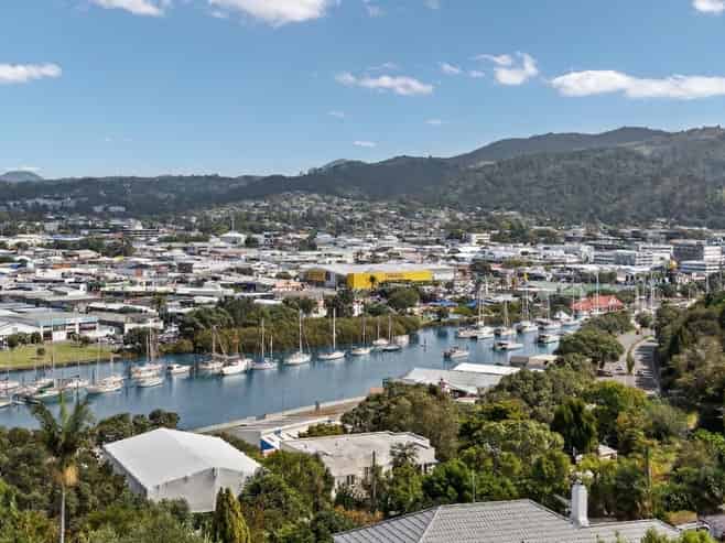 34 Punga Grove Avenue, Riverside