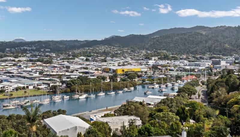 34 Punga Grove Avenue, Riverside