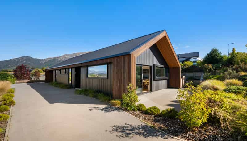 11 Sarges Way, Lake Hawea