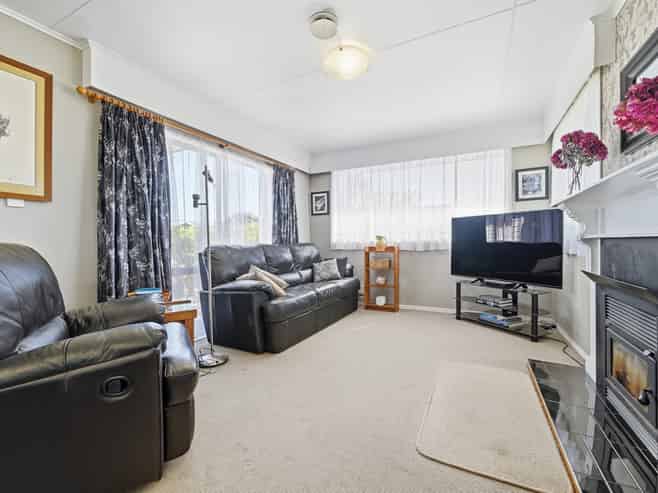 17 Jameson Avenue, Fenton Park