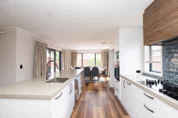 27 Costello Drive, Ngatea