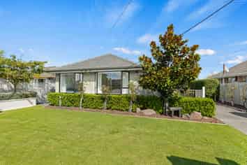 72 Breezes Road, Avondale