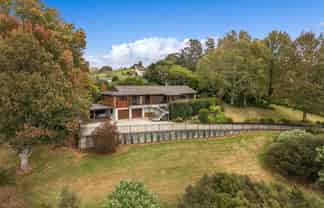 115 Sandstone Road, Whitford