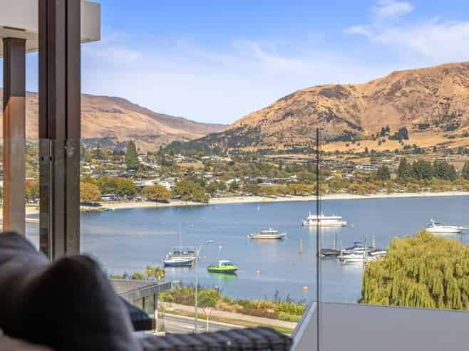 21/65-95 Lakeside Road, Wanaka