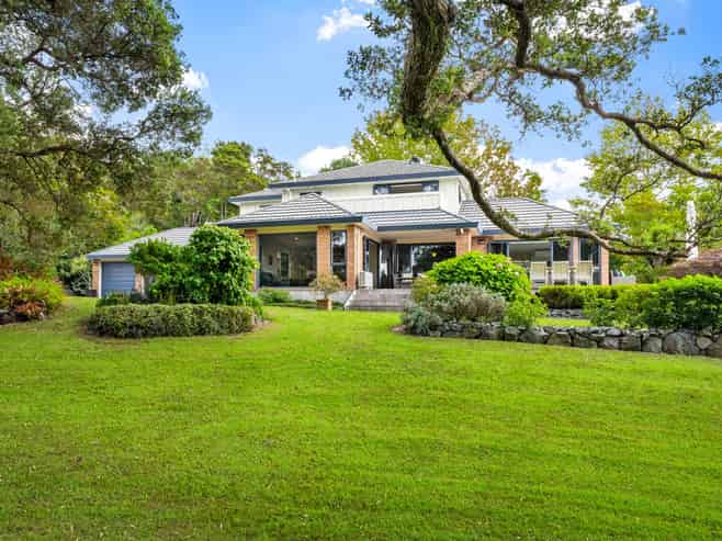 4 Point Street, Mahurangi East