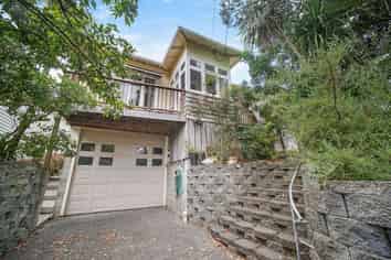 6 Cautley Street, Devonport